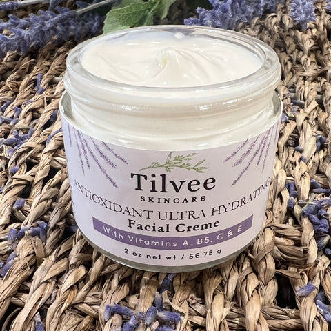 Antioxidant Ultra Hydrating Facial Creme with vitamins C, E and B. For extra dry skin, sensitive skin, calms skin with chamomile and rooibos.