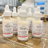 Cranberry and Yarrow Oil-Free Facial Serum in a 1 ounce glass bottle with a dropper. This serum is oil regulating and suitable for oily, combination, acne, problematic skin types.